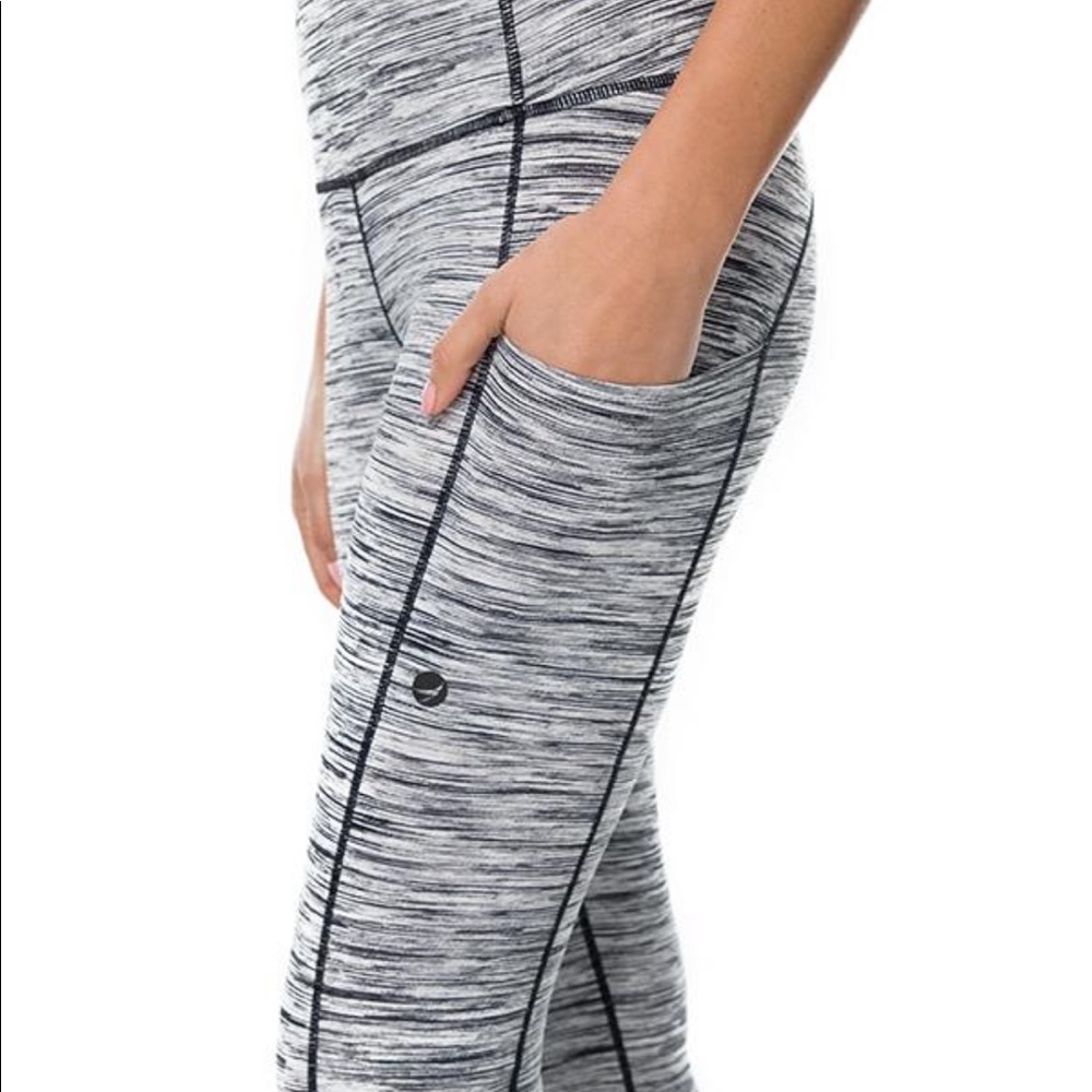 Endeavor athletic eclipse Capri in heather gray